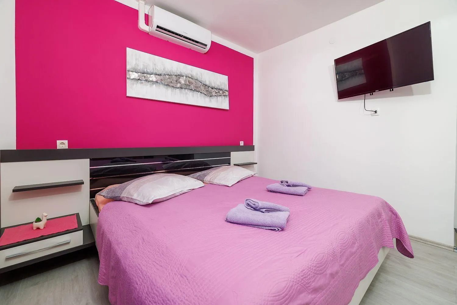 Modernes Apartment Nur 300 Meter Zum Strand Mit Meerblick, Waschmaschine, Trockner, Grill Novi Vinodolski