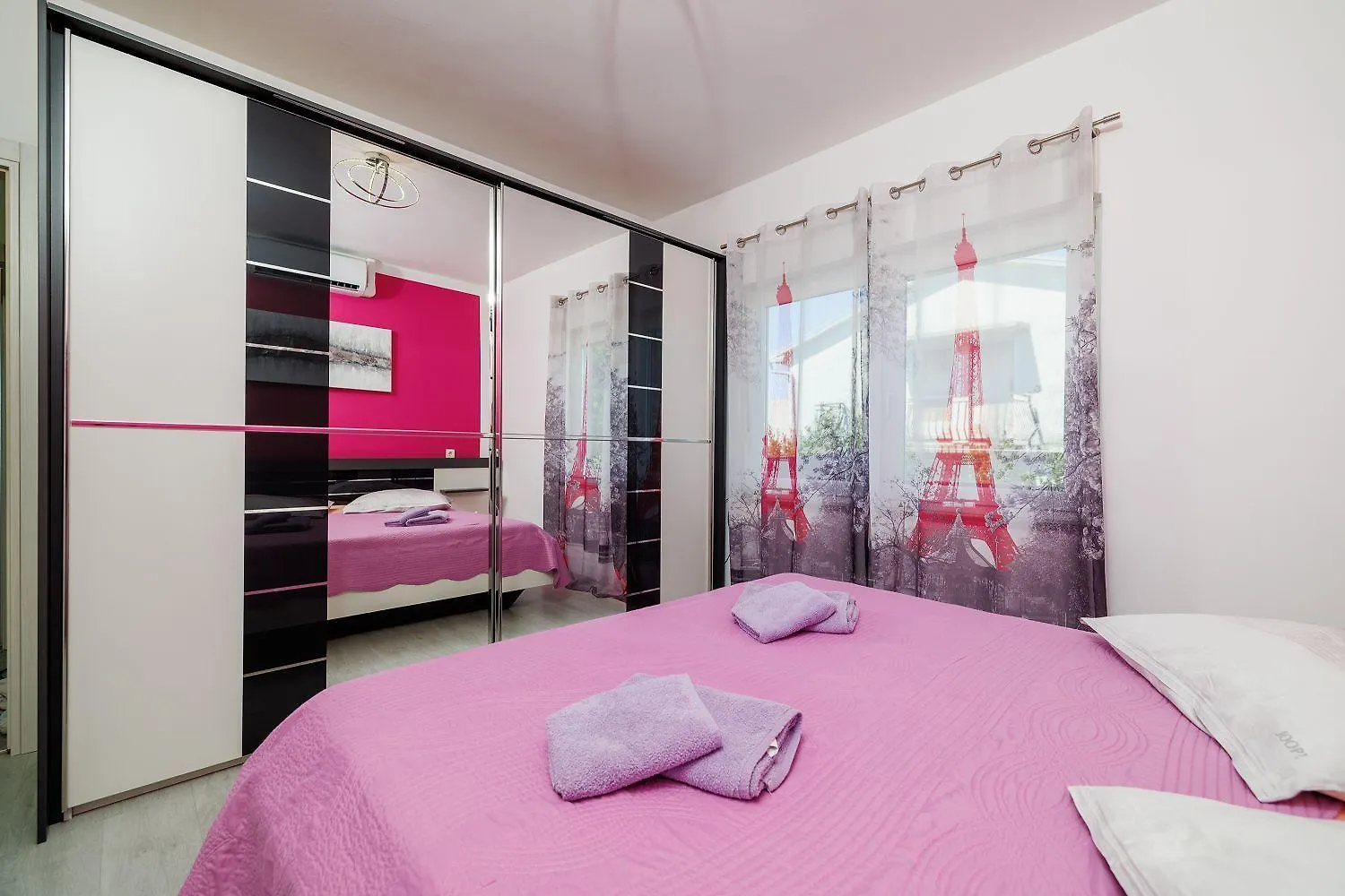 Modernes Apartment Nur 300 Meter Zum Strand Mit Meerblick, Waschmaschine, Trockner, Grill Novi Vinodolski