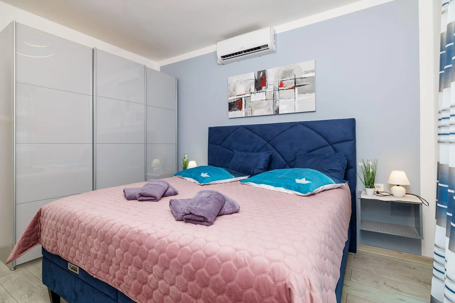 Modernes Apartment Nur 300 Meter Zum Strand Mit Meerblick, Waschmaschine, Trockner, Grill Novi Vinodolski 0*,  Croatia