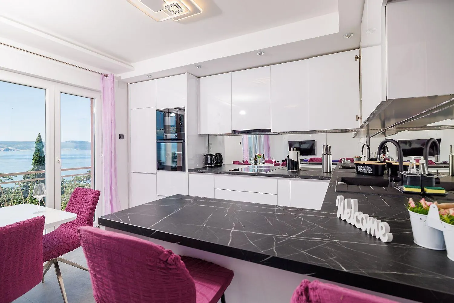 Modernes Apartment Nur 300 Meter Zum Strand Mit Meerblick, Waschmaschine, Trockner, Grill Novi Vinodolski